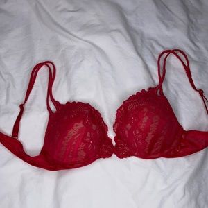Victoria’s Secret padded push-up bra 34B